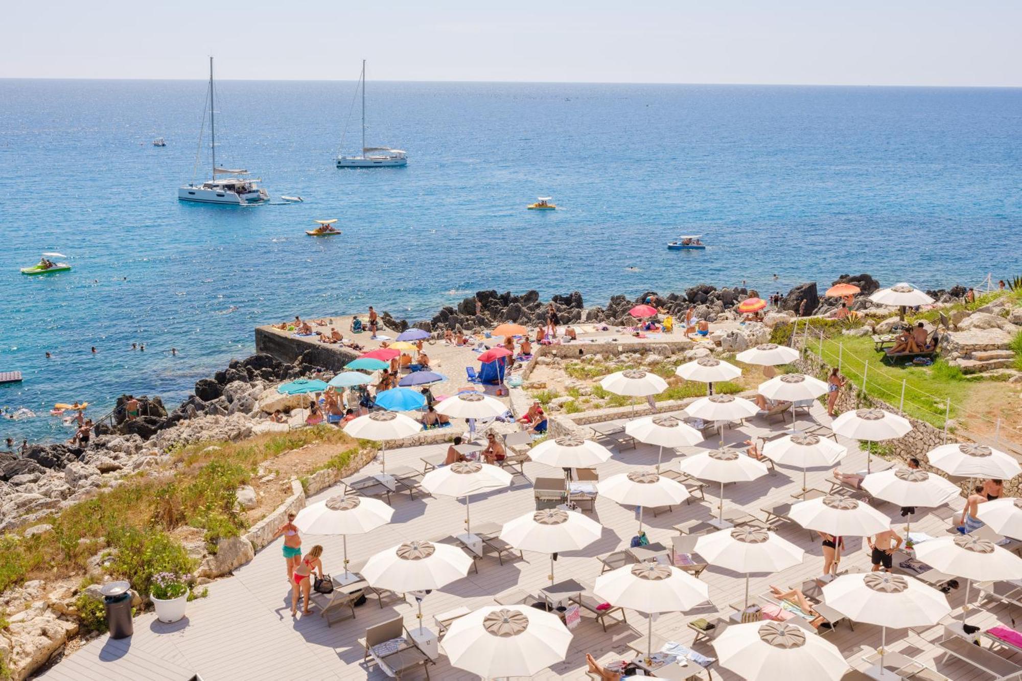 Hotel La Roccia Castro  Dış mekan fotoğraf