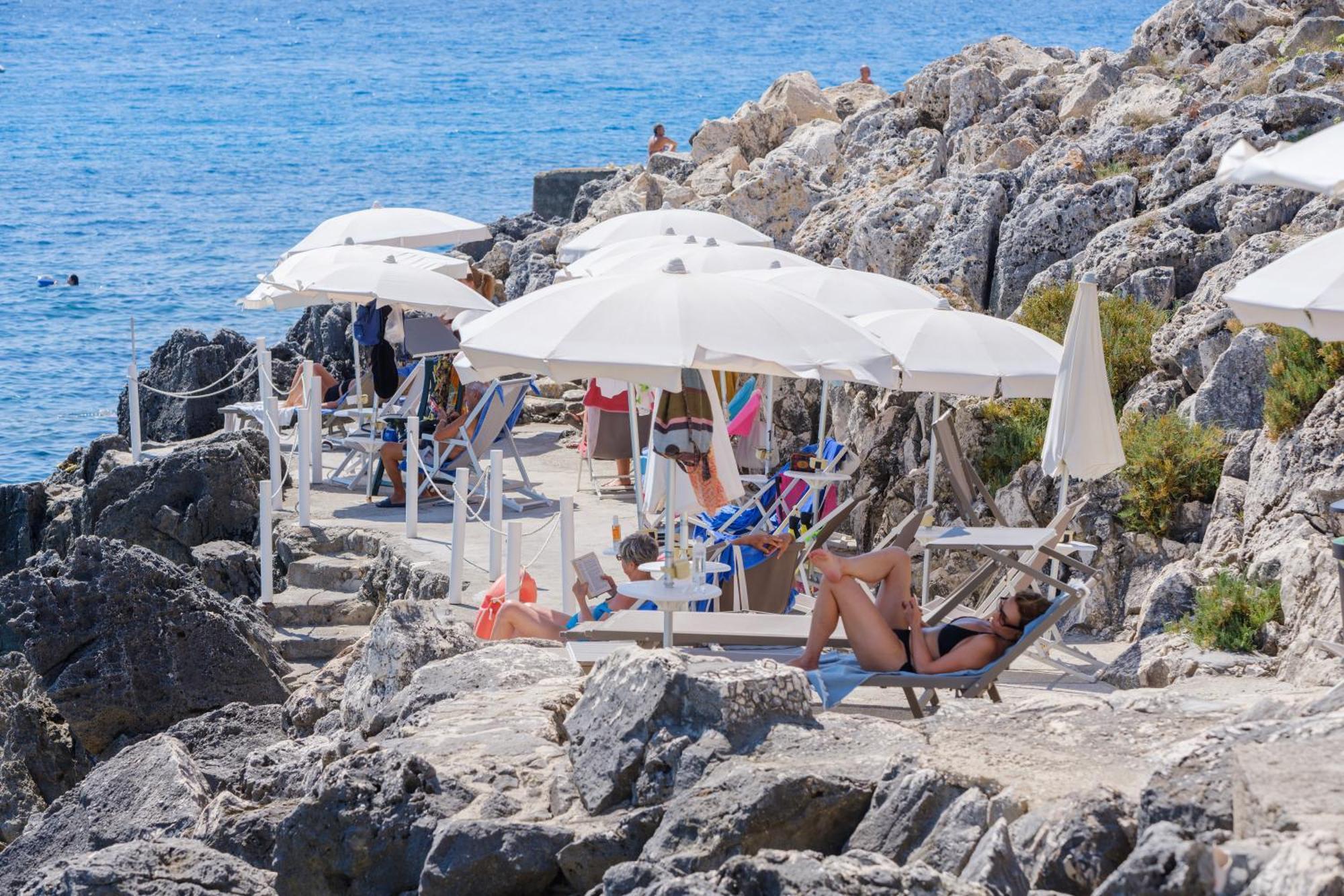 Hotel La Roccia Castro  Dış mekan fotoğraf